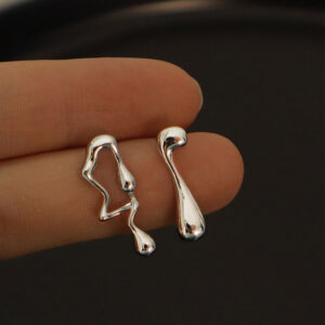 Women’s Silver Round Geometric Earrings – Minimalist Stud Style