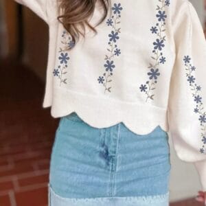 Floral Embroidered Cropped Sweater with Scallop Hem