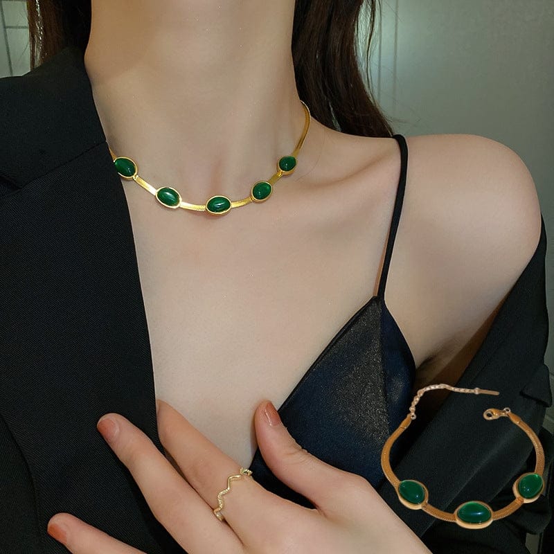 Women’s Green Retro Jewelry Set - Titanium Steel Necklace & Bracelet