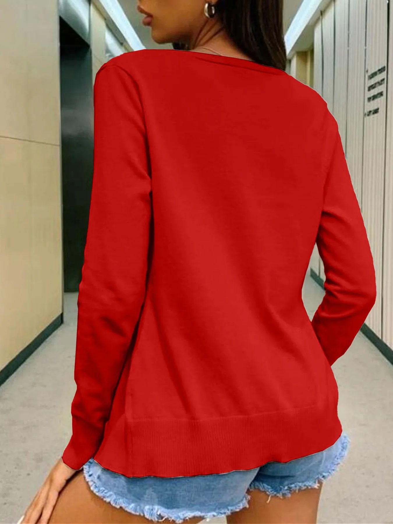 Button-Up Long Sleeve Cardigan for Effortless Style and Comfort - Image 4