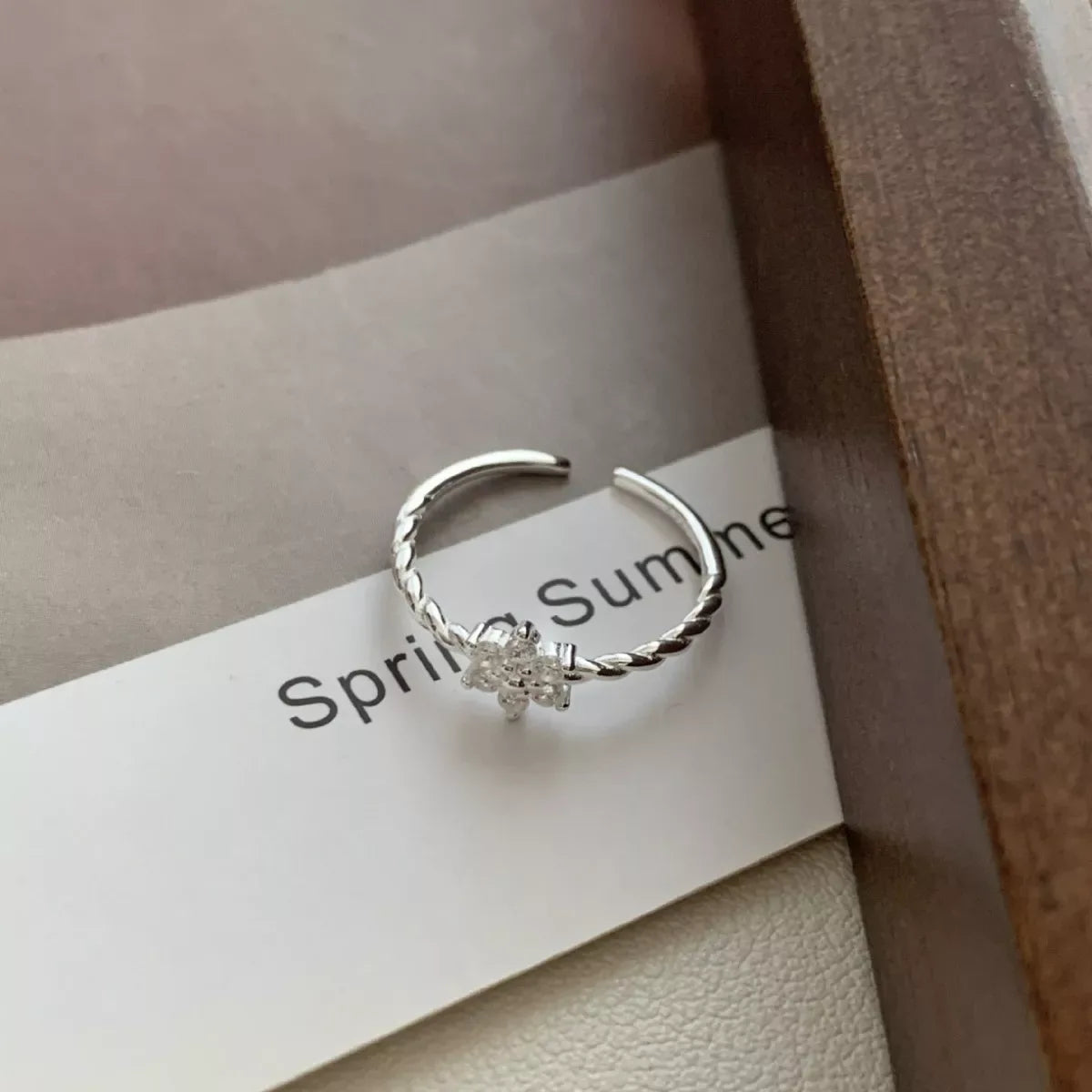 925 Sterling Silver Flower Ring with Zircon for Elegant Style - Image 3