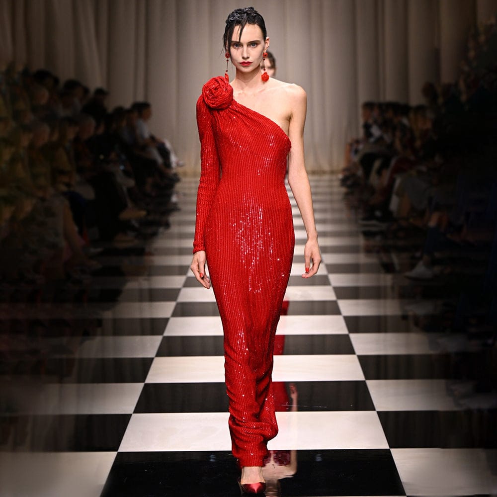 Luxury Rose Red Sequin Evening Gown - Image 2