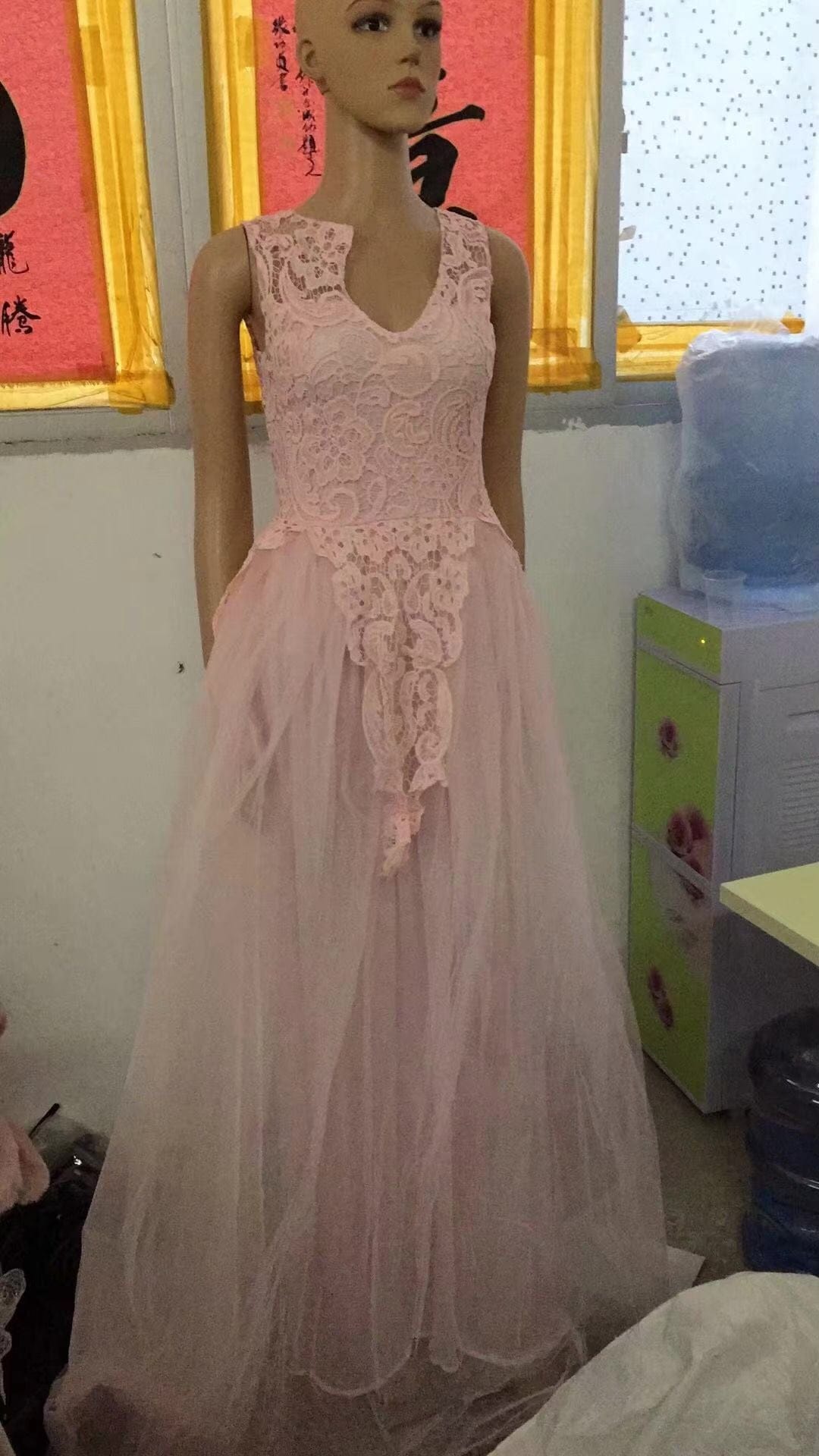 Sleeveless Lace Wedding Dress with Floral Accents - Image 3