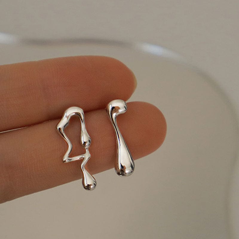 Women’s Silver Round Geometric Earrings – Minimalist Stud Style - Image 5