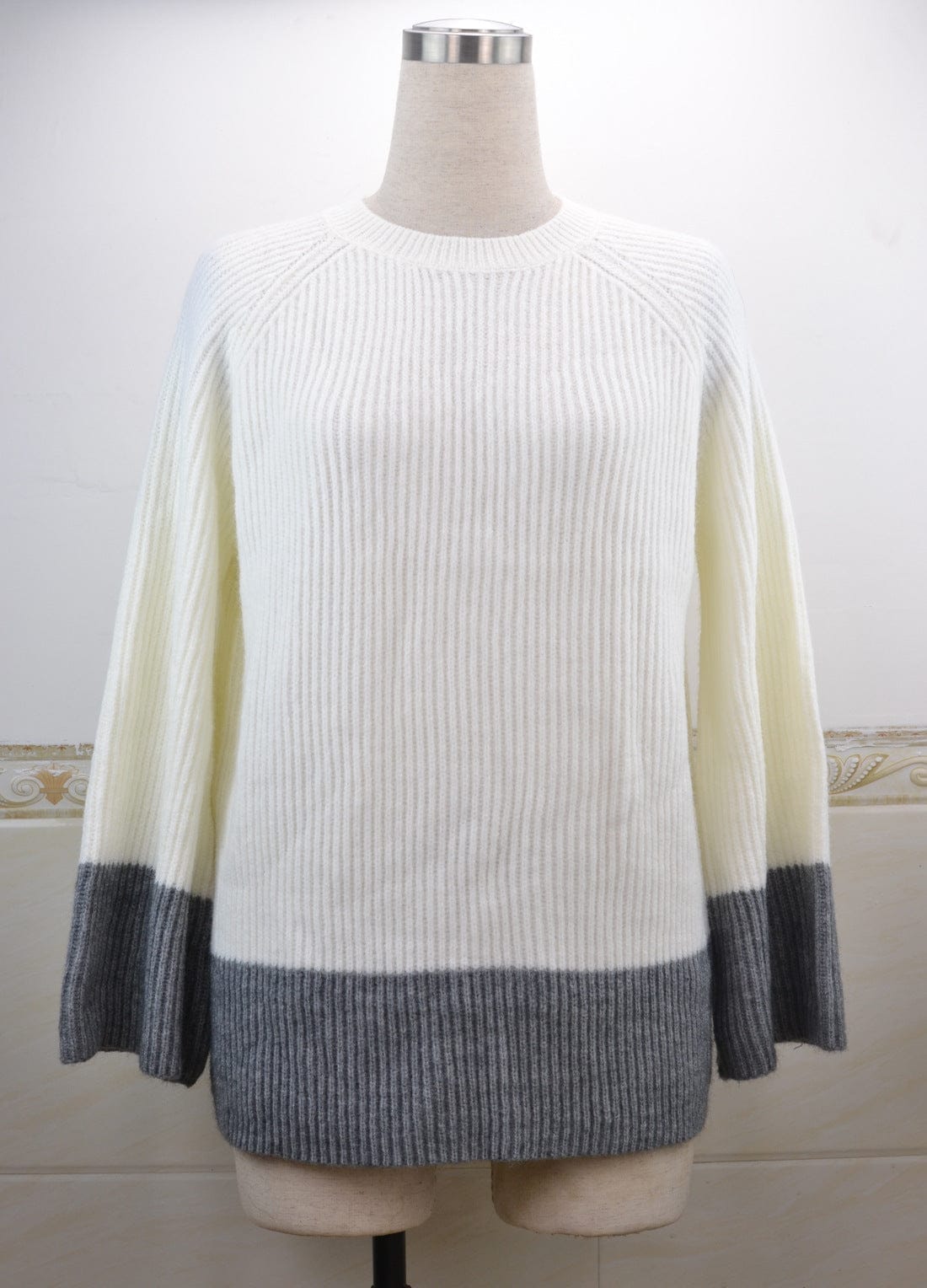 Long Sleeve Knit Sweater - Cozy and Stylish Loose Fit - Image 2