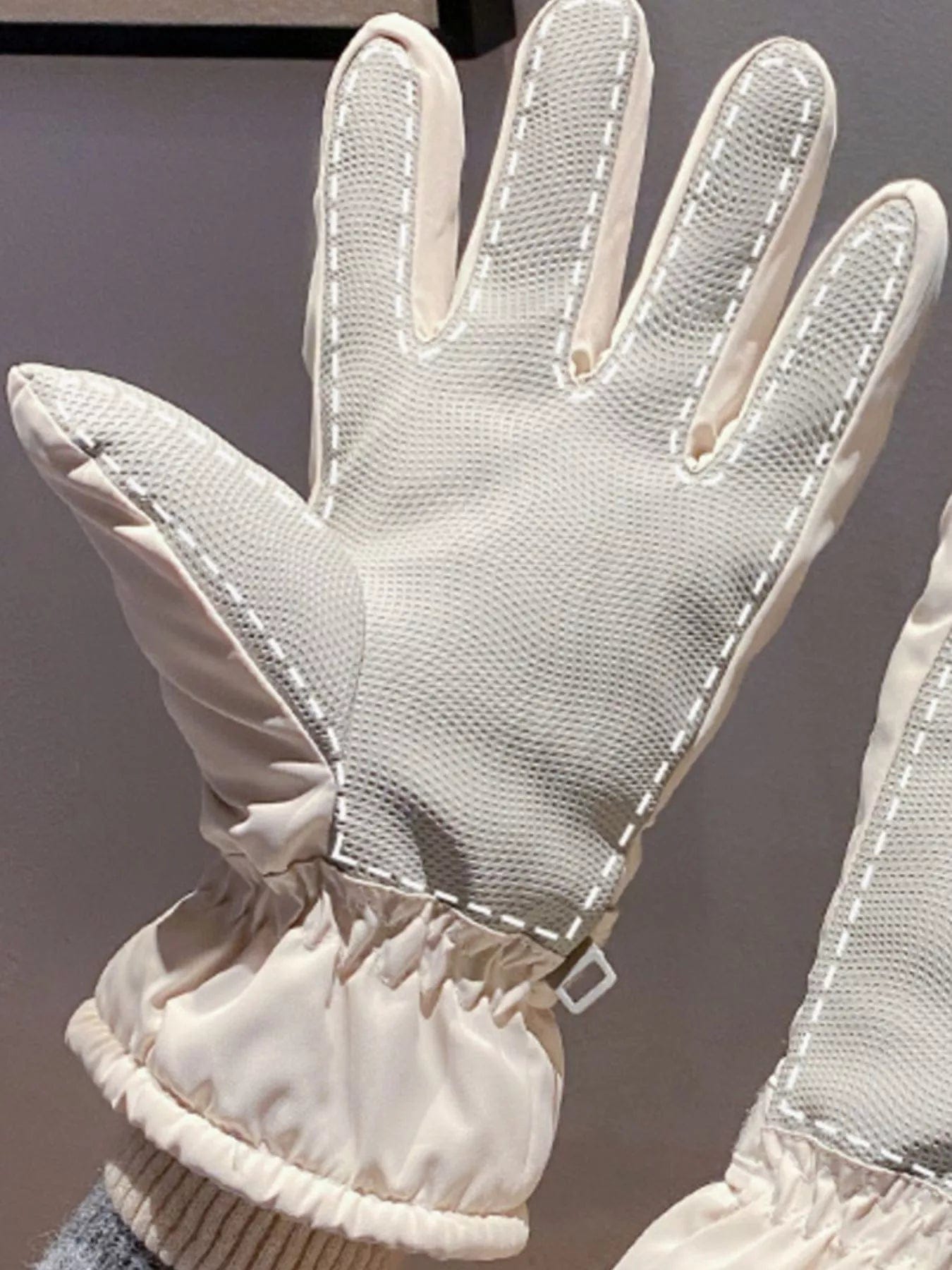 Winter Touchscreen Gloves| Lightweight One Size Design - Image 3