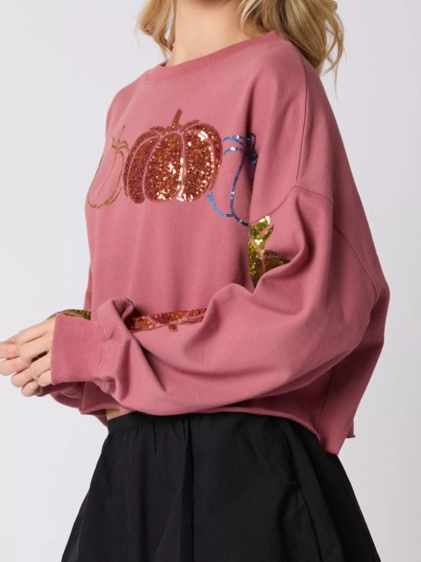 Sequined Pumpkin Sweatshirt for Halloween - Cozy Crop Style - Image 3