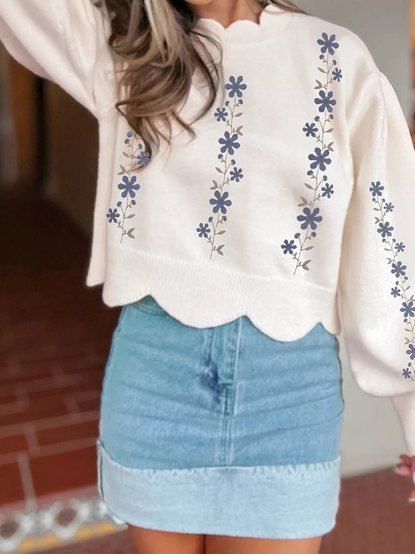 Floral Embroidered Cropped Sweater with Scallop Hem