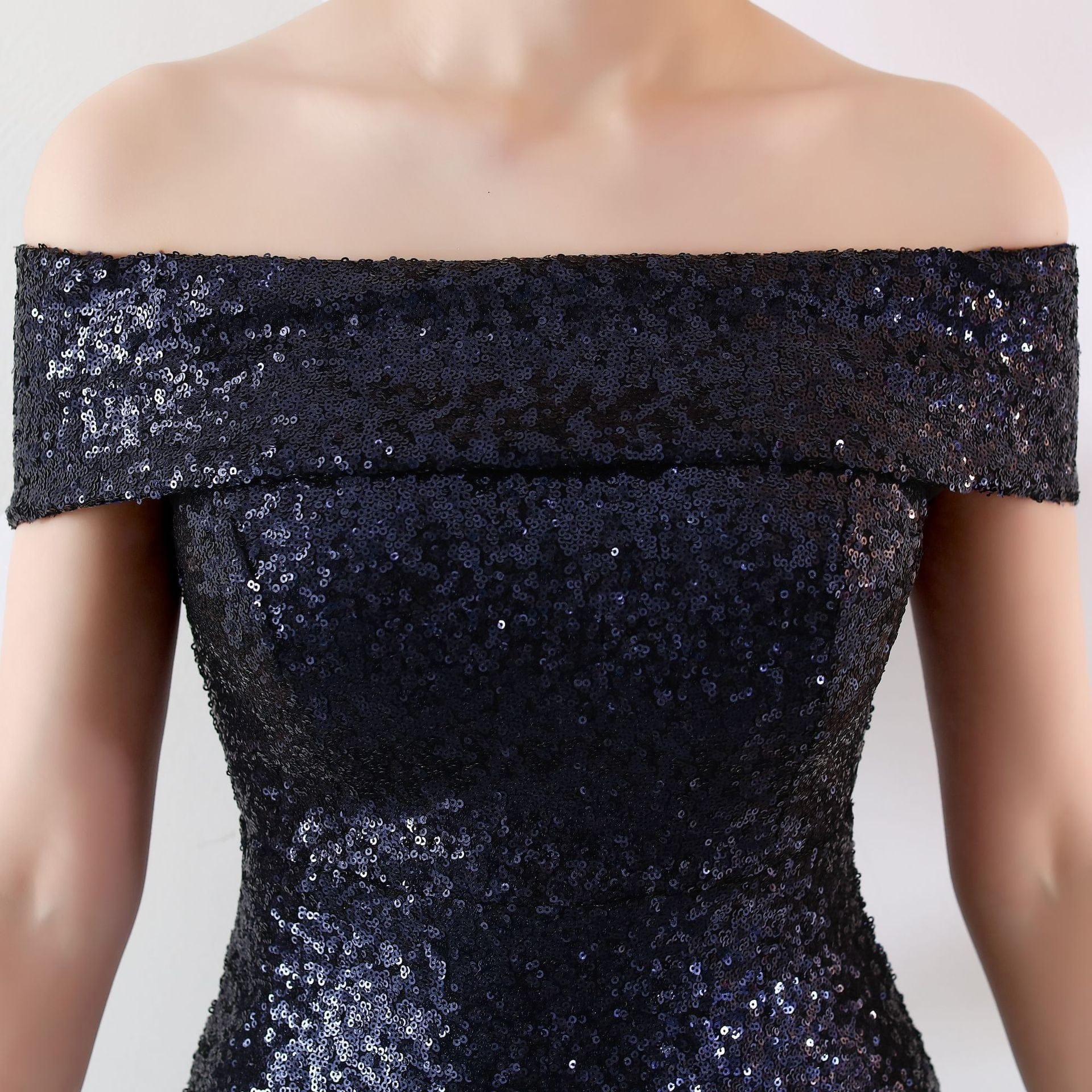 Long Slimming Party Dress for Elegant Evening Wear - Image 4