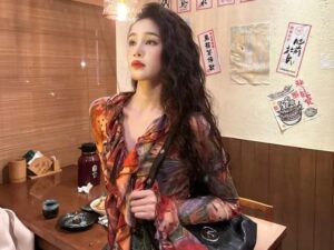 Women’s Vintage Floral Print Blouse | Elegant Long Sleeve Shirt