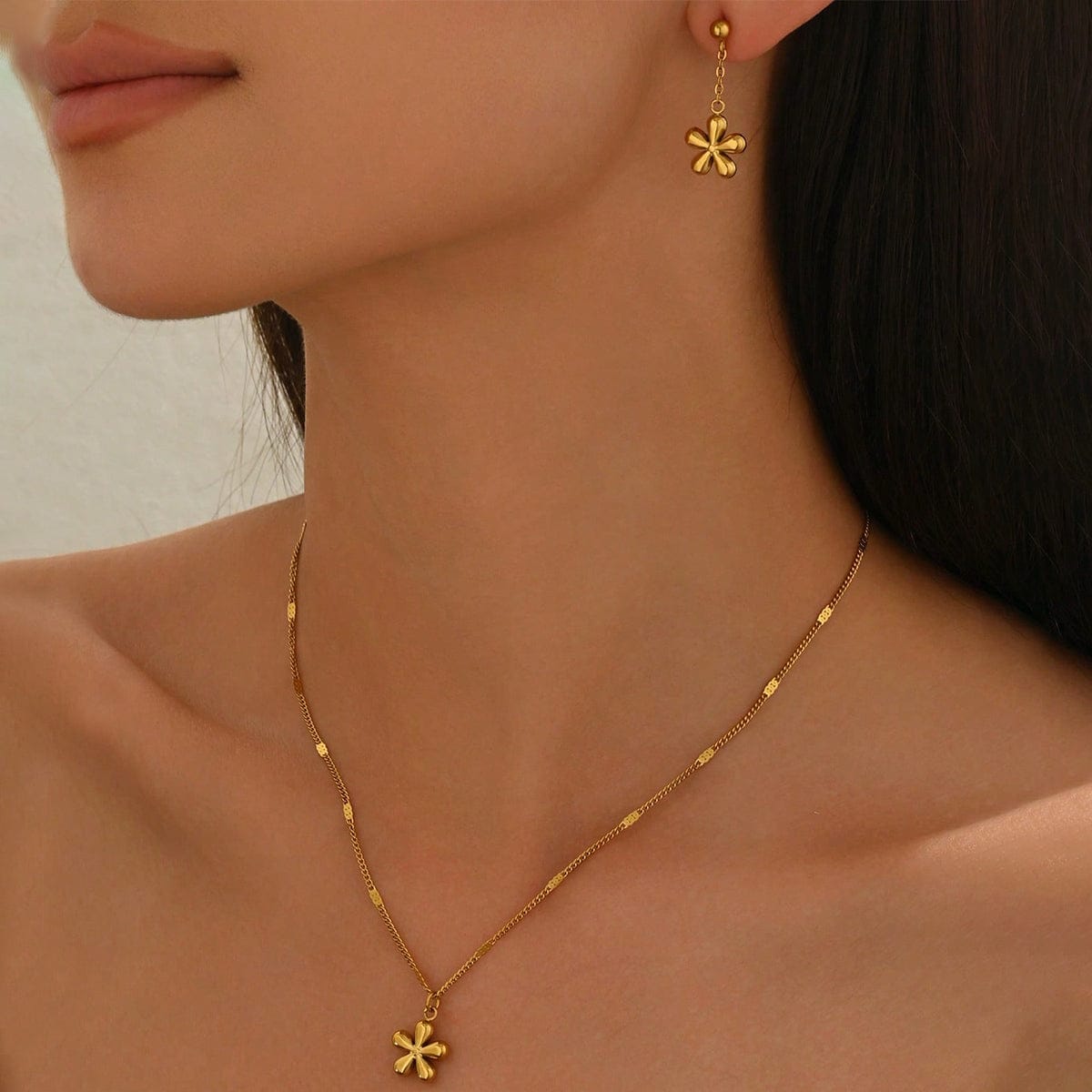 Flower Pendant Necklace Set with Matching Earrings - Image 4