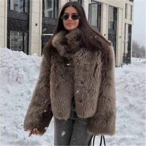 Women’s Faux Fur Short Coat – Elegant Commuter Jacket