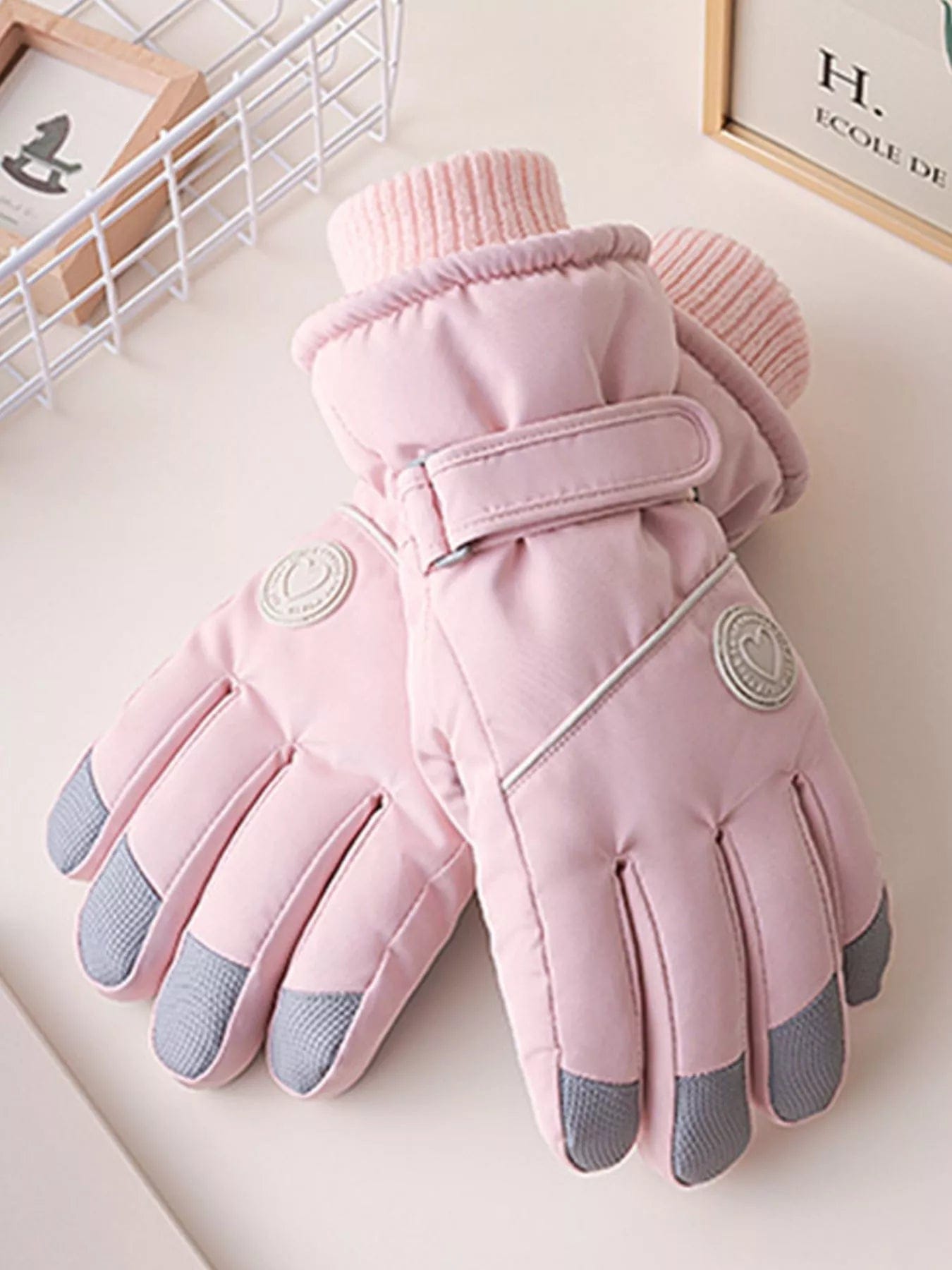 Winter Touchscreen Gloves| Lightweight One Size Design - Image 4