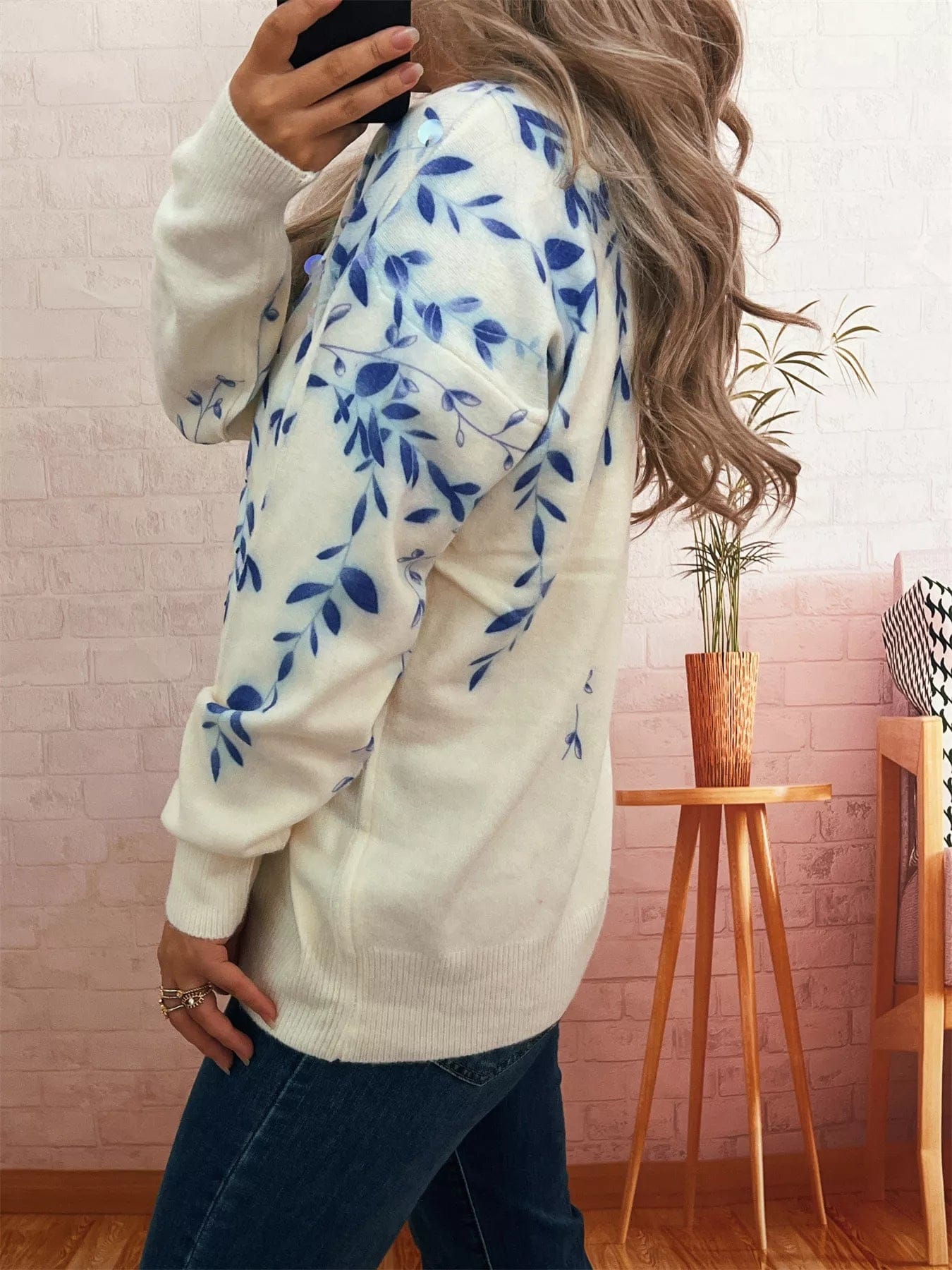 Sequin Long Sleeve Sweater with Crew Neck Design - Image 5