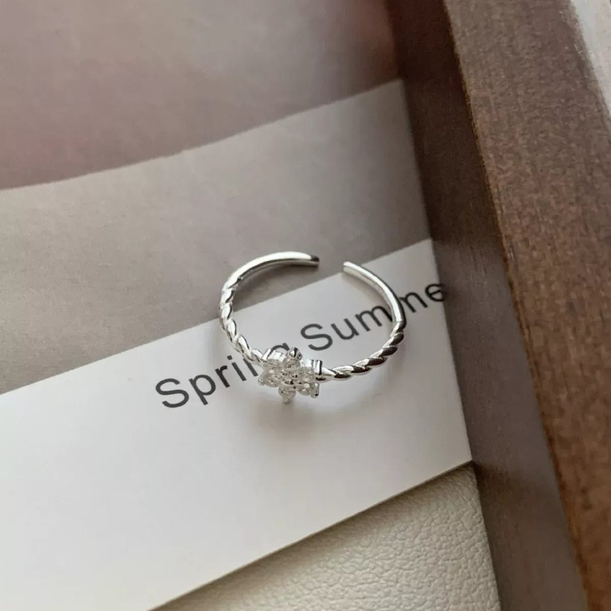 925 Sterling Silver Flower Ring with Zircon for Elegant Style - Image 3