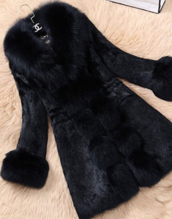 Long-Sleeved Fleece Coat for Maximum Warmth and Comfort