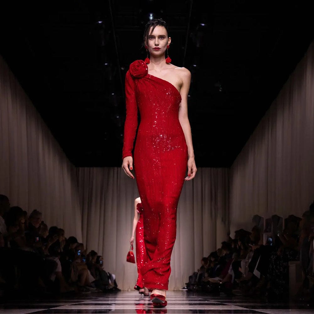 Luxury Rose Red Sequin Evening Gown - Image 3