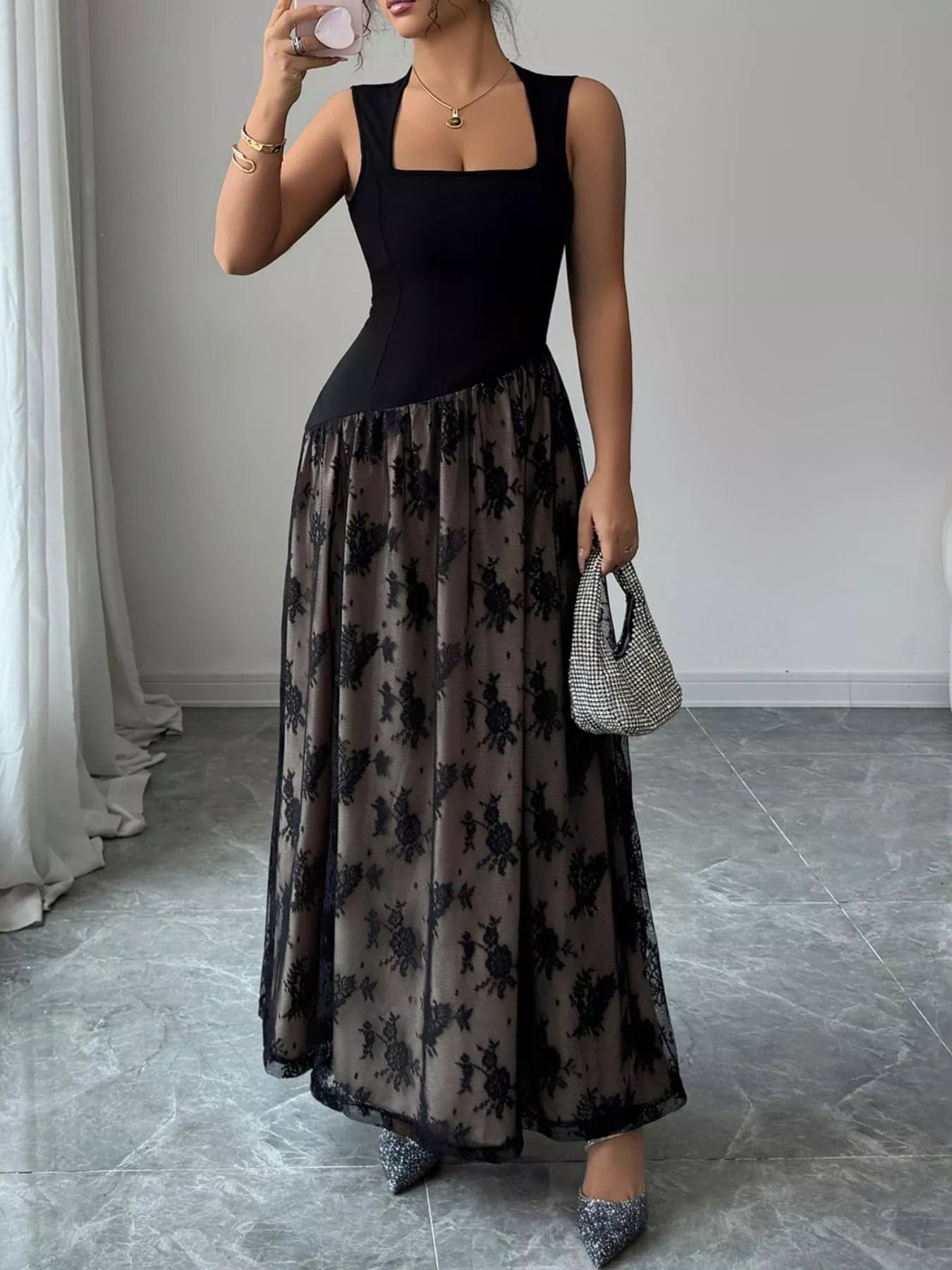 Square Neck Lace Maxi Dress - Elegant Sleeveless Design - Image 2